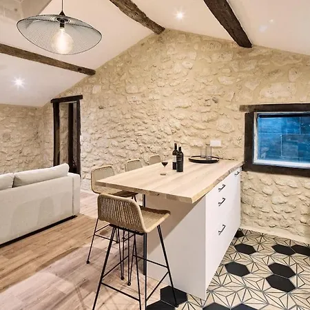 Gite Au Coeur Des Vignes Montagne  Exterior foto